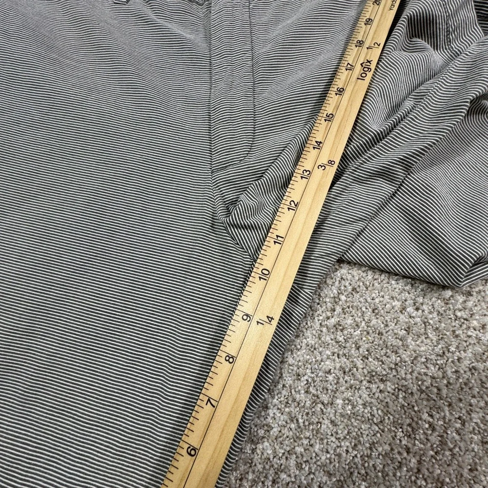 Banana Republic Mens 35 Chino Shorts Gray White Micro Stripe Cotton‎ Flat Front